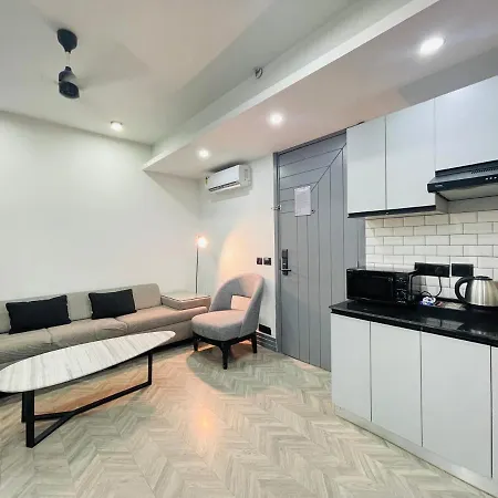 Bedchambers Luxurious Serviced Apartment In Gurgaon Exterior photo