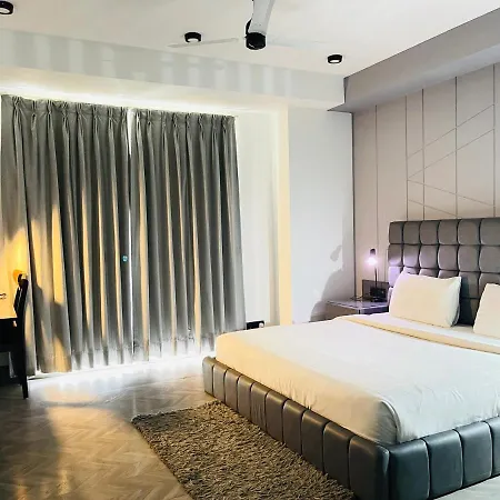 Bedchambers Luxurious Serviced Apartment In Gurgaon Exterior photo