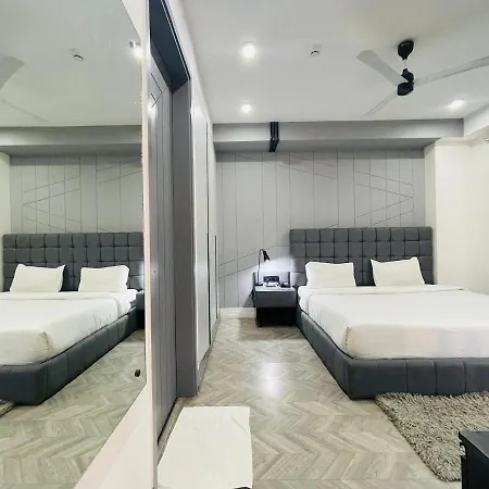 Bedchambers Luxurious Serviced Apartment In Gurgaon Exterior photo