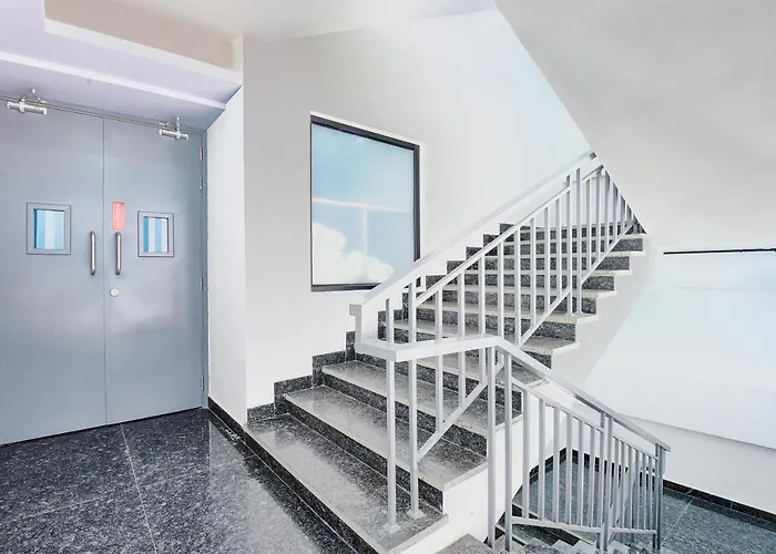 Bedchambers Luxurious Serviced Apartment In Gurgaon