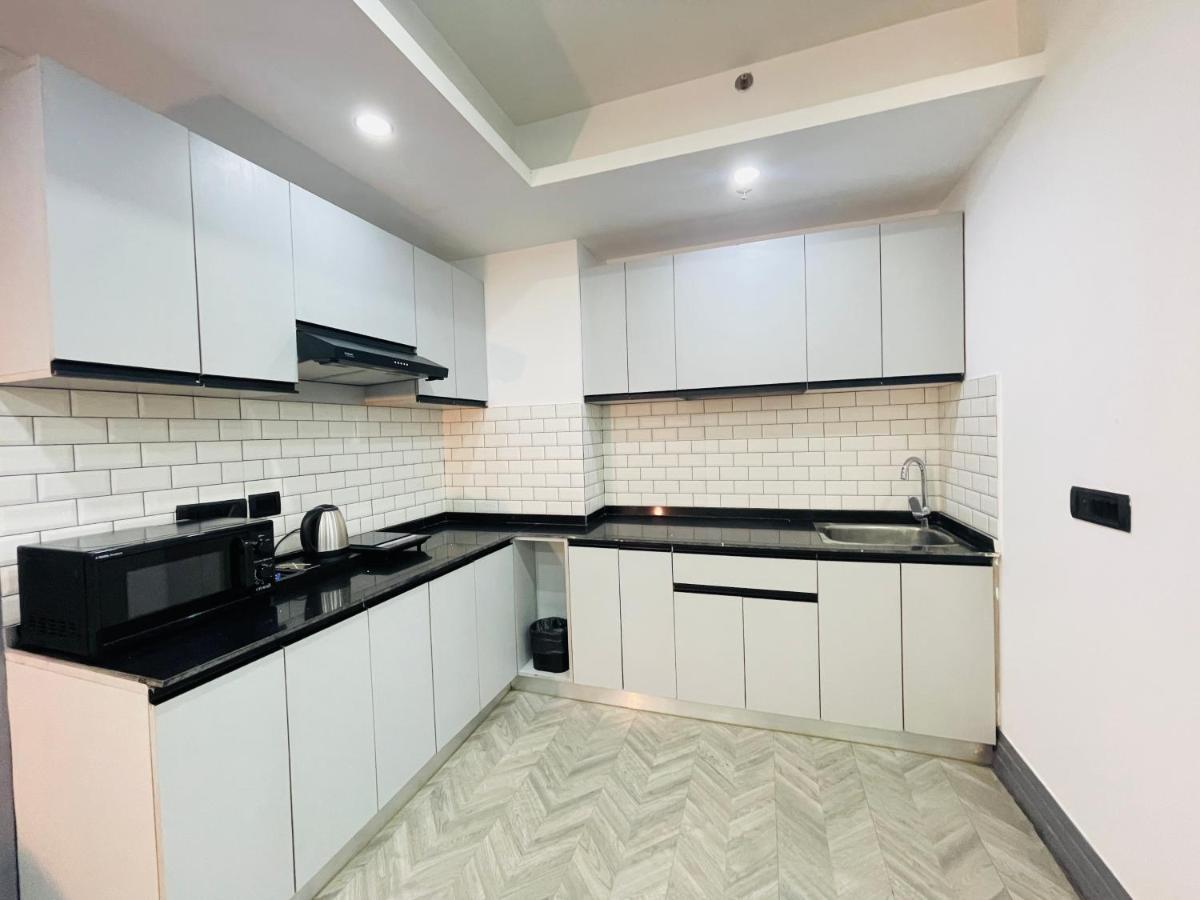 Apartment Bedchambers Luxurious Serviced In Gurgaon