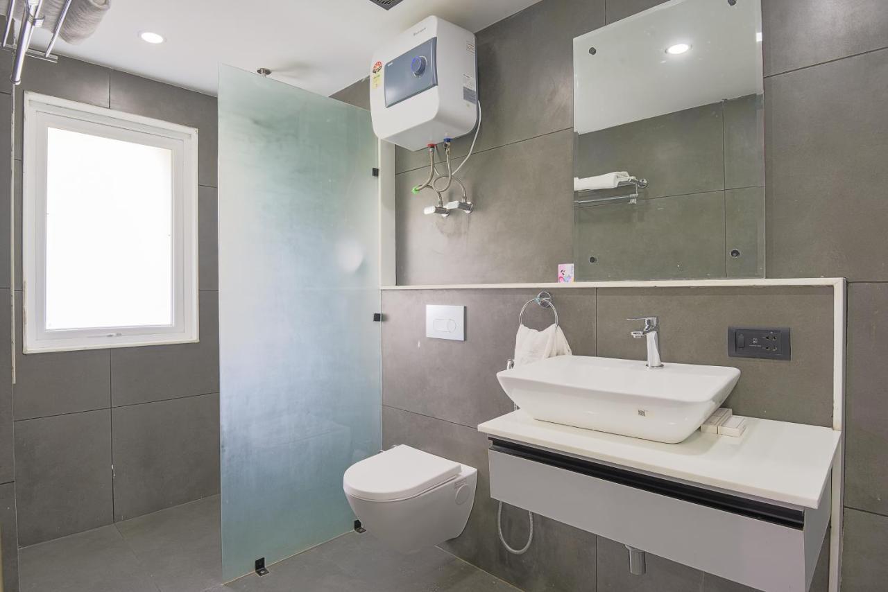 Apartment Bedchambers Luxurious Serviced In