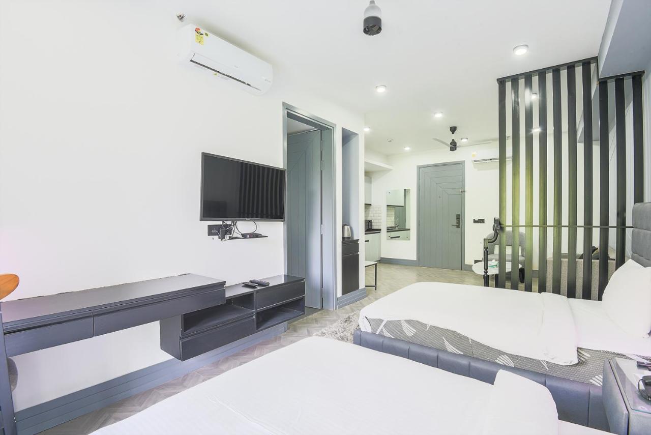 Bedchambers Luxurious Serviced In *