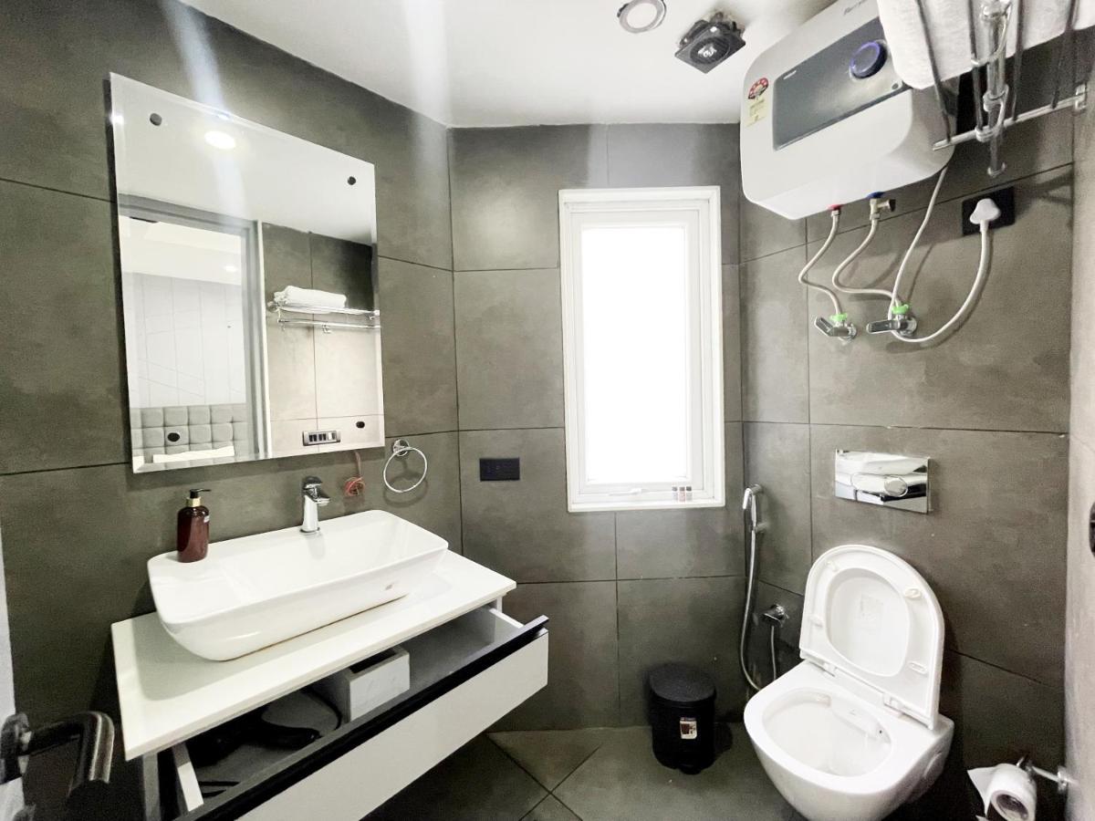 Apartment Bedchambers Luxurious Serviced In